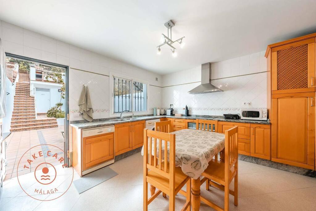 Spacious Home With Lovely Garden - Tcm Rincón de la Victoria Exterior foto